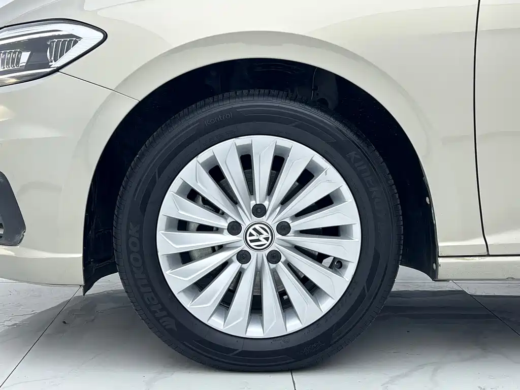 Volkswagen Lavida 2019 — фото 22