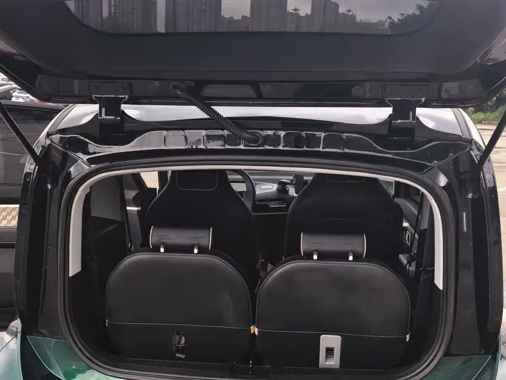 Baojun KiWi EV 2022 — фото 15