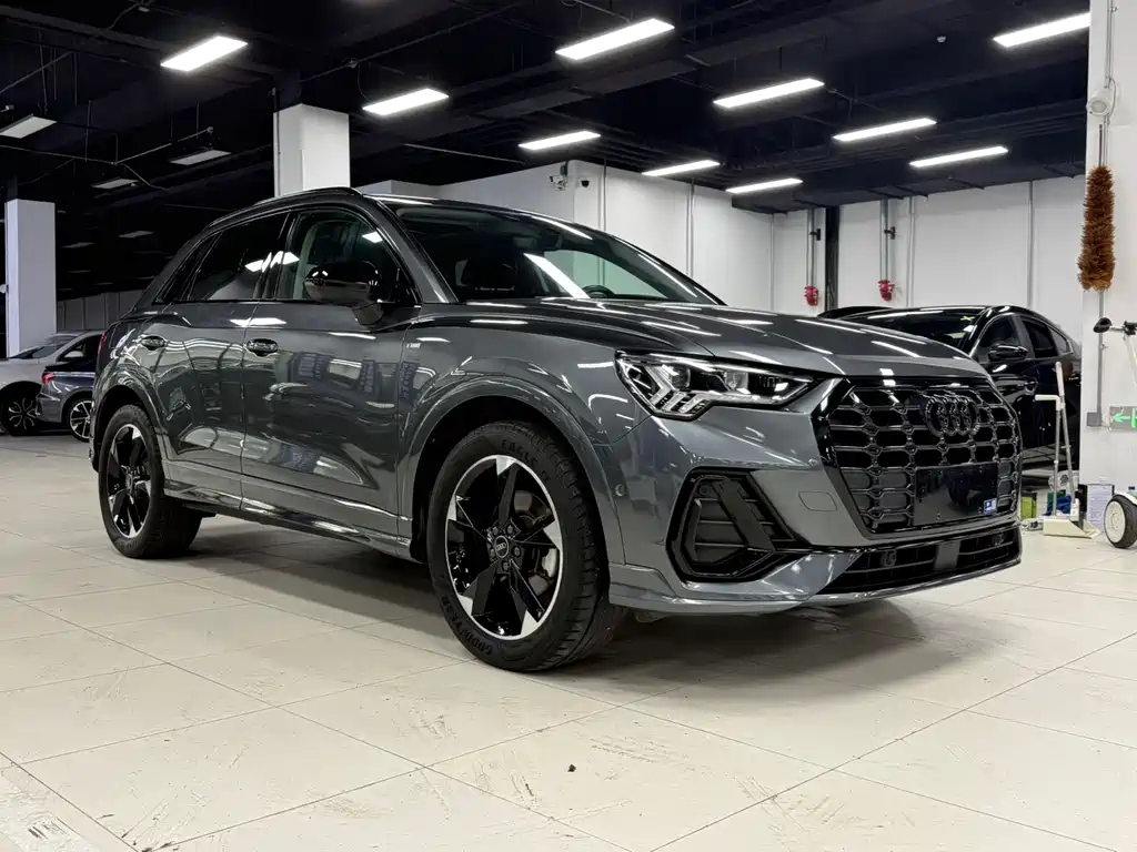 Audi Q3 2021