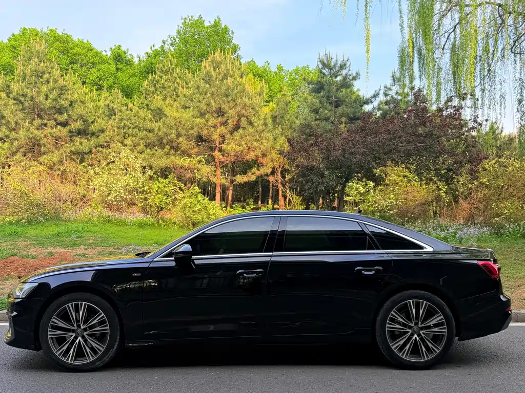 Audi A6L 2022 — фото 2