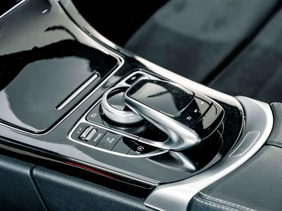 Mercedes-Benz C-Class 2018 — фото 14