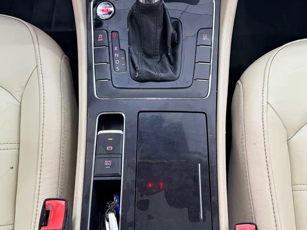 Volkswagen Passat 2015 — фото 15