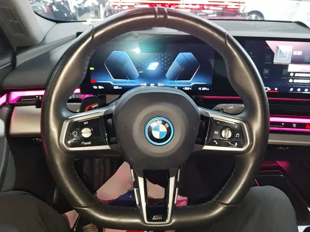 BMW i5 2024 — фото 11