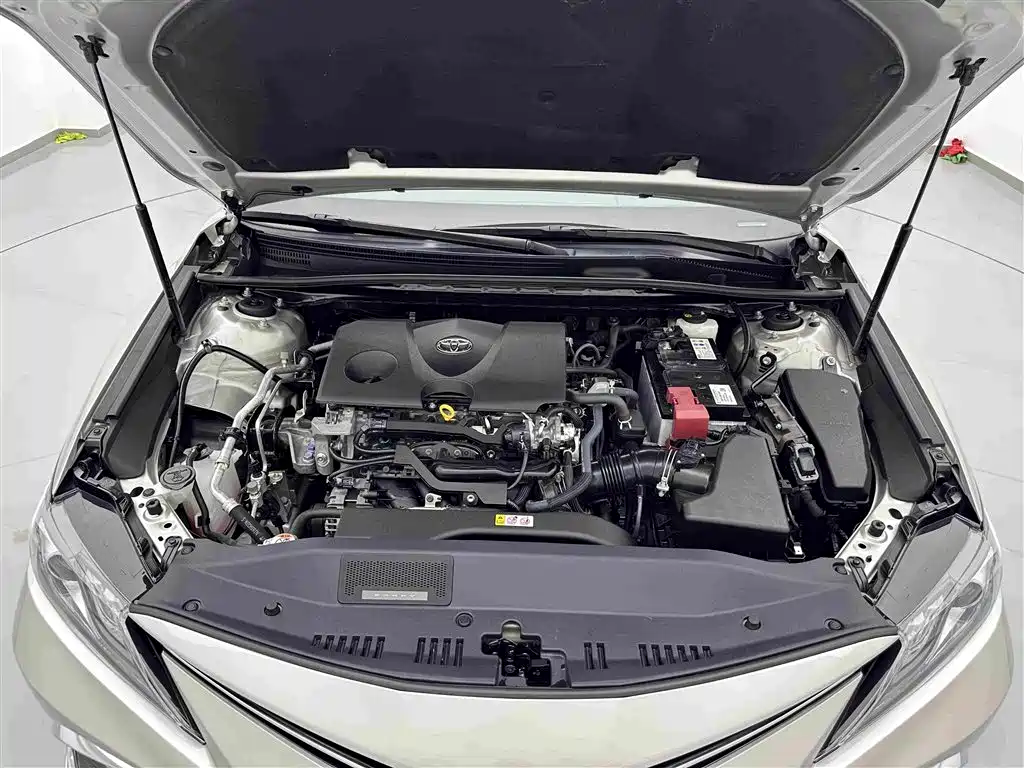Toyota Camry 2024 — фото 24