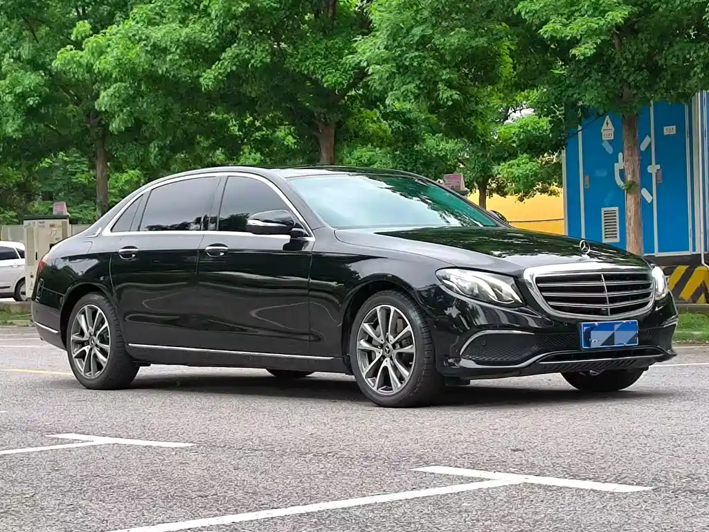 Mercedes-Benz E-Class 2019 — фото 1