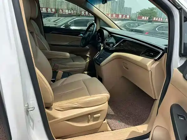 Buick GL8 2019