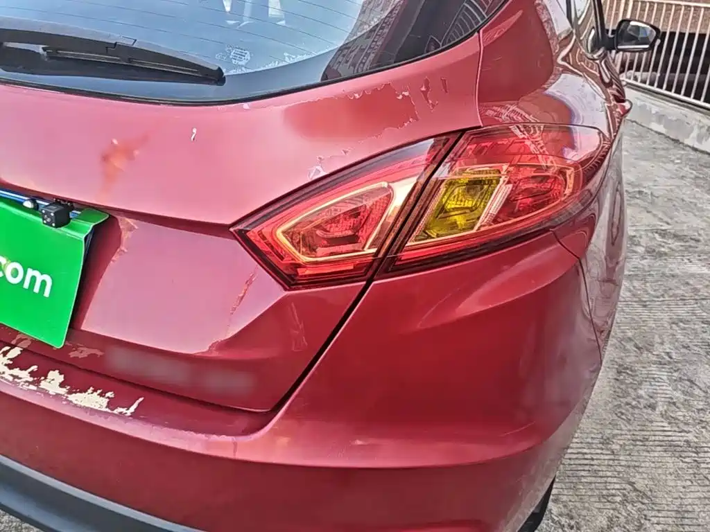 Changan Eado XT 2016 — фото 8