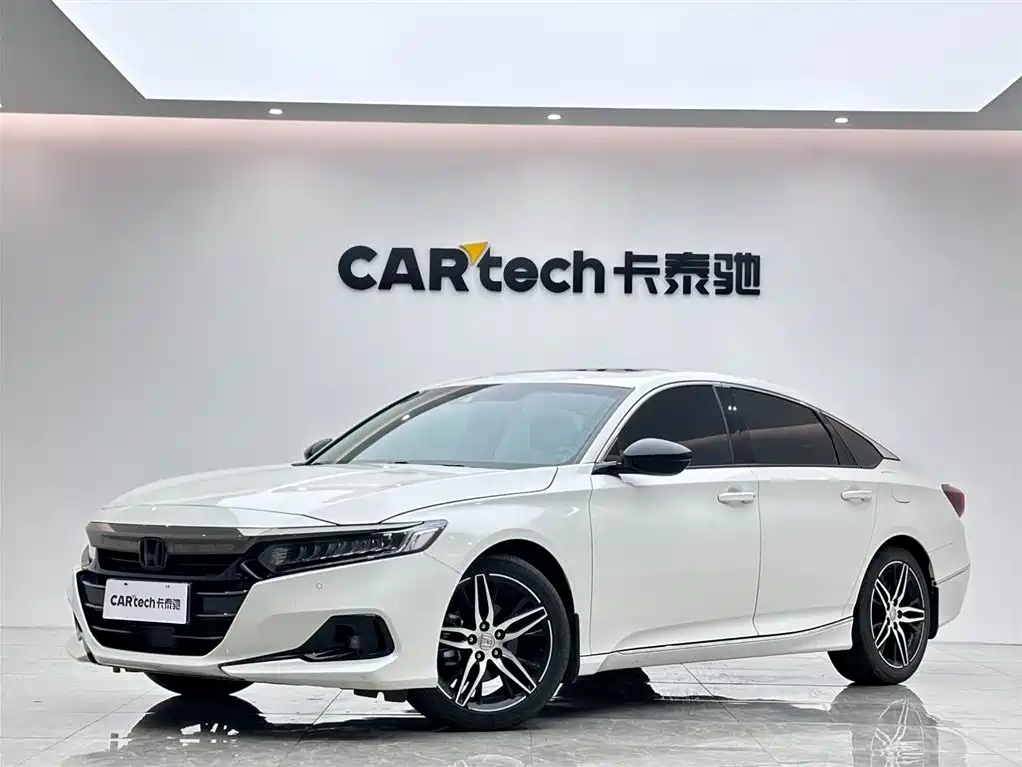 Honda Accord 2022 — фото 1