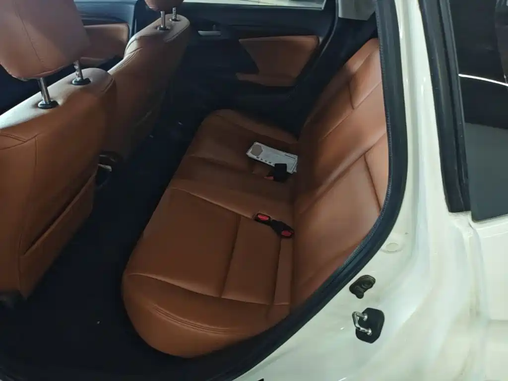 Honda Fit 2015 — фото 17