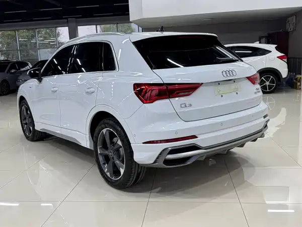 Audi Q3 2022