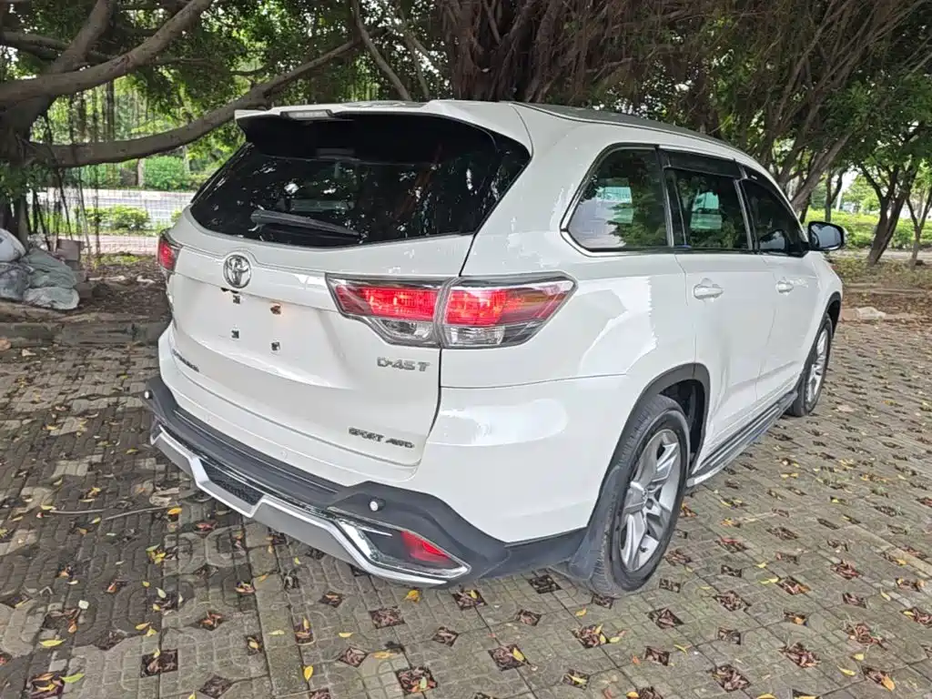 Toyota Highlander 2015 — фото 7