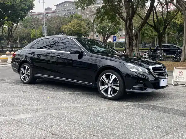 Mercedes-Benz E-Class 2015