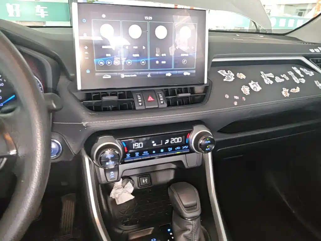 Toyota Wildlander 2020 — фото 13