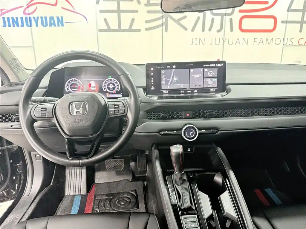 Honda Accord 2024 — фото 12