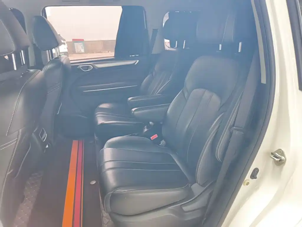 GAC Motor Trumpchi M6 2023 — фото 17