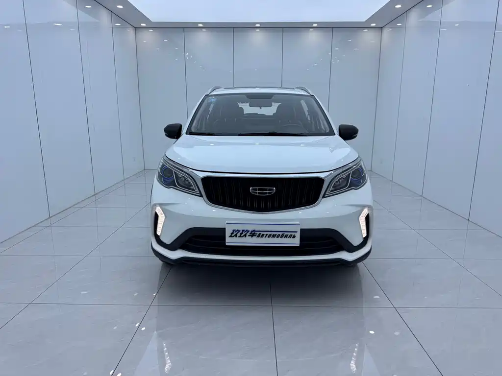 Geely Vision X3 2022 — фото 2