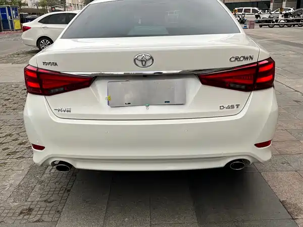Toyota Crown 2018