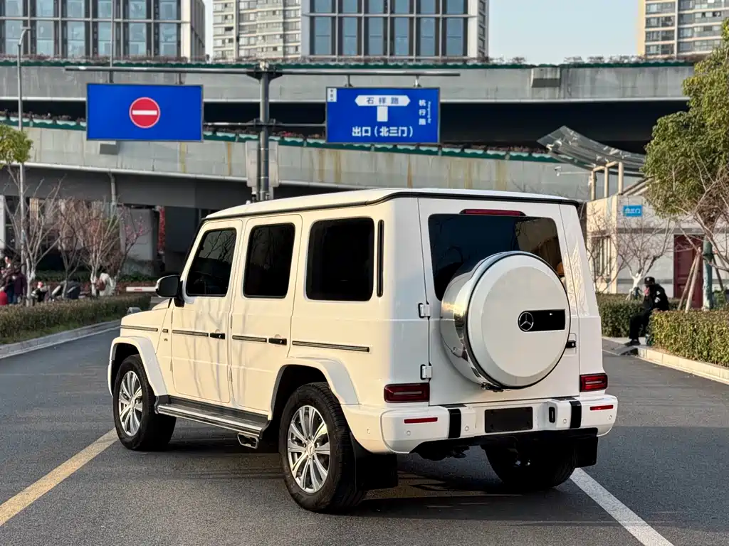 Mercedes-Benz G-Class 2023 — фото 9