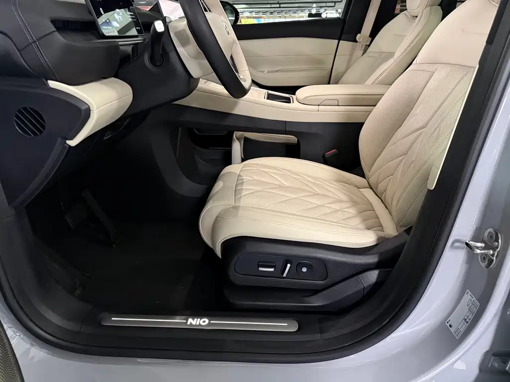 NIO ES6 2025