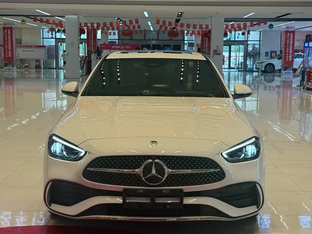 Mercedes-Benz C-Class 2022