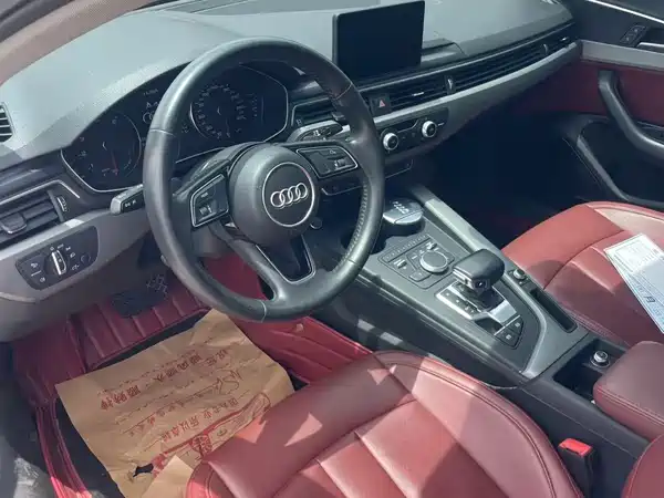 Audi A4L 2019
