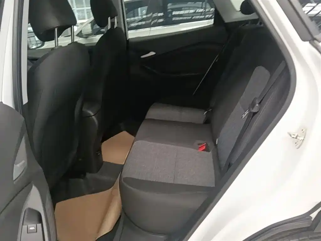 Chevrolet Trax 2019 — фото 17