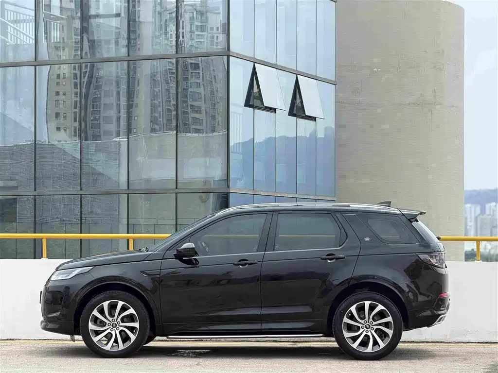 Land Rover Discovery Sport 2022 — фото 8