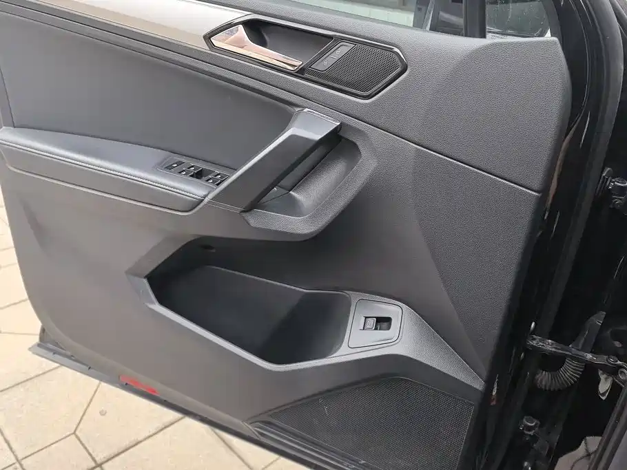 Volkswagen Tiguan L 2020
