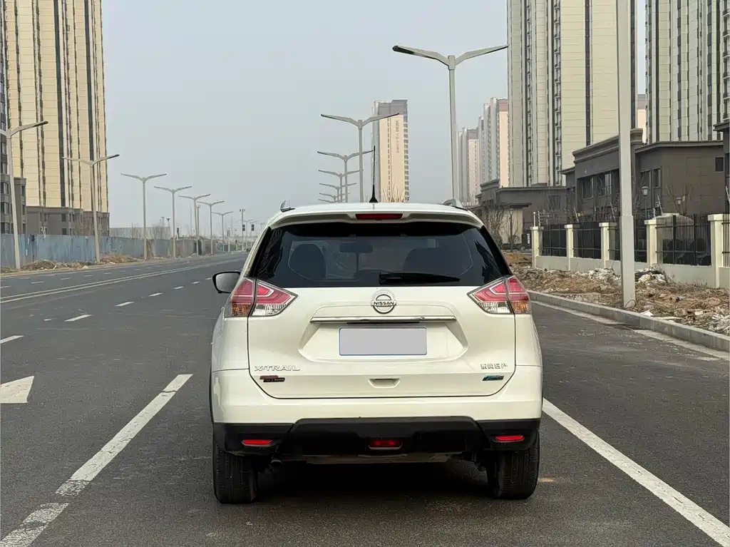 Nissan X-Trail 2015 — фото 8
