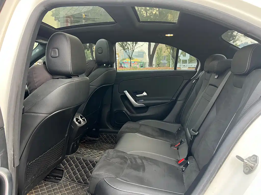 Mercedes-Benz A-Class 2020 — фото 6