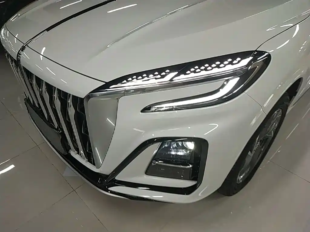 Hongqi HS3 PHEV 2025 — фото 24