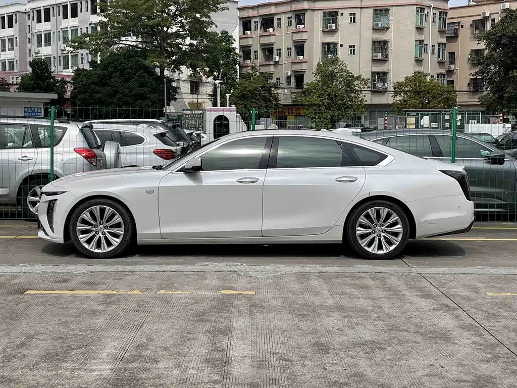 Cadillac CT6 2024 — фото 3