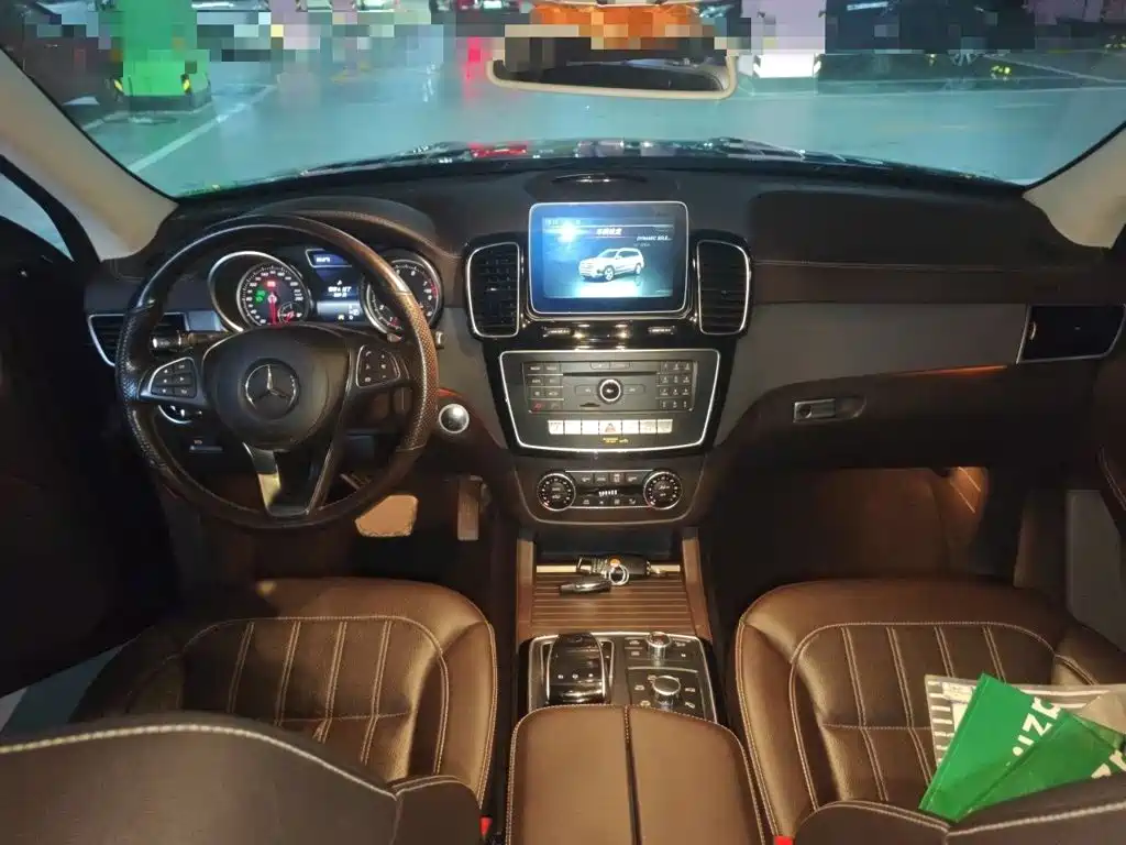 Mercedes-Benz GLS 2016 — фото 13