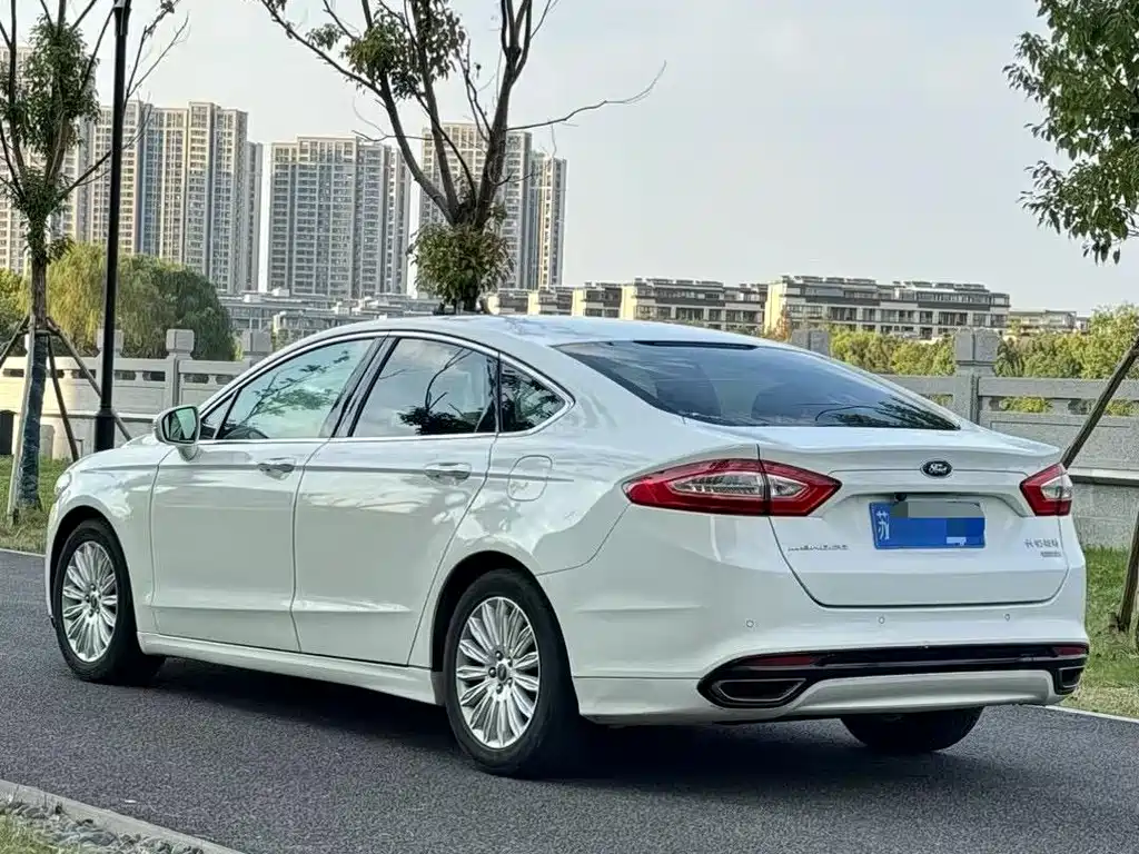Ford Mondeo 2016 — фото 4