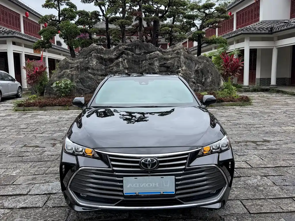 Toyota Avalon 2020 — фото 2