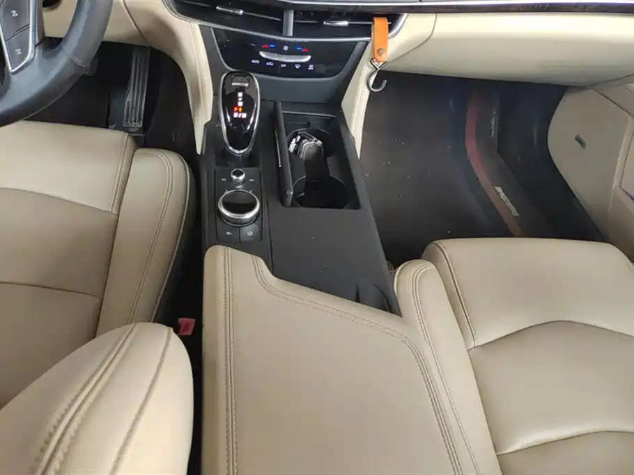 Cadillac CT6 2020 — фото 16