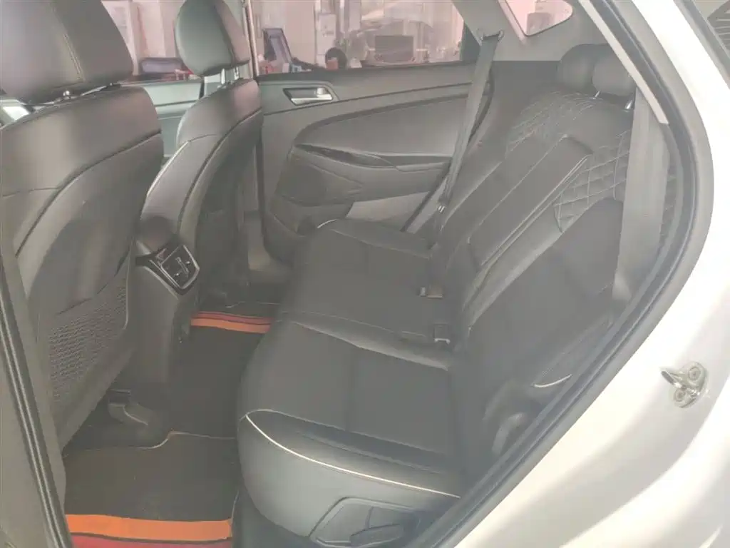 Hyundai Tucson 2020 — фото 17