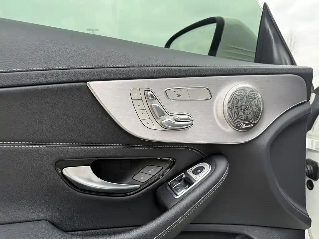 Mercedes-Benz C-Class 2021 — фото 12