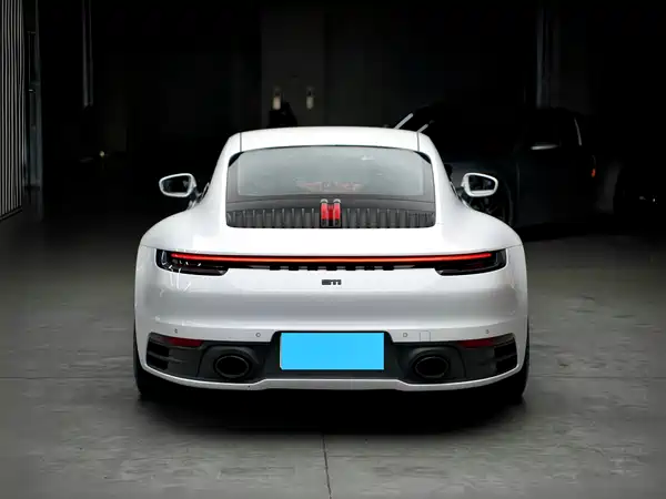 Porsche 911 2023