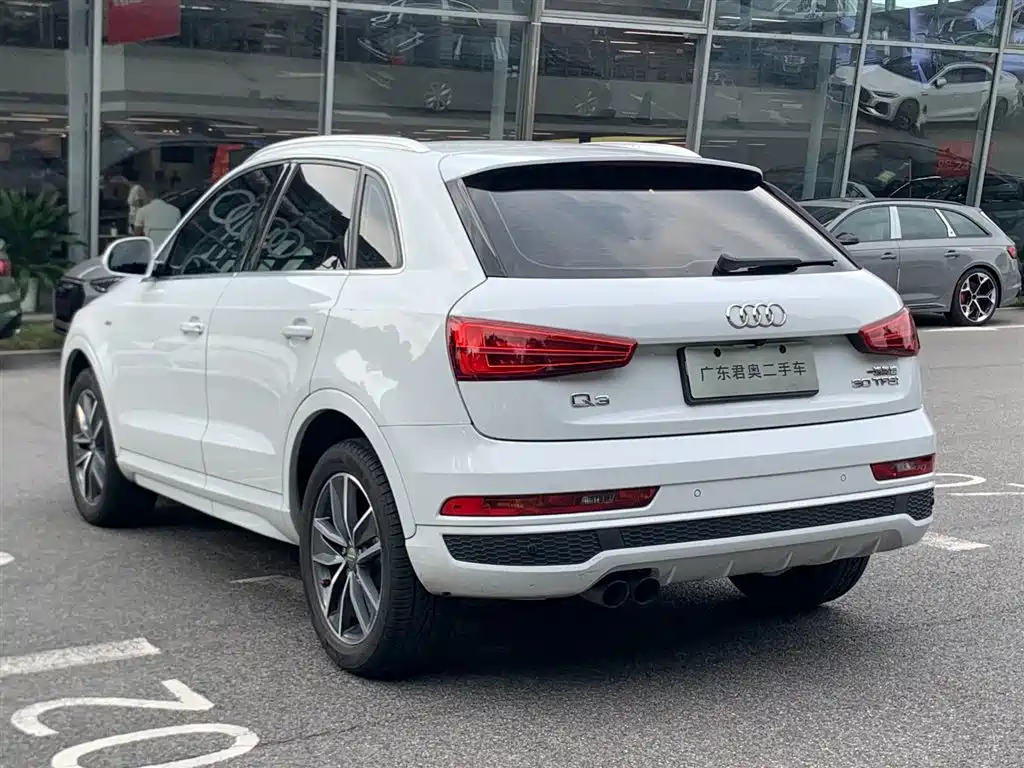 Audi Q3 2019 — фото 4