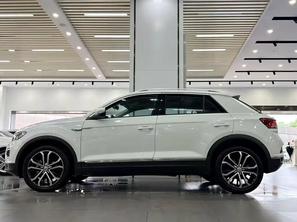 Volkswagen T-Roc 2019 — фото 3