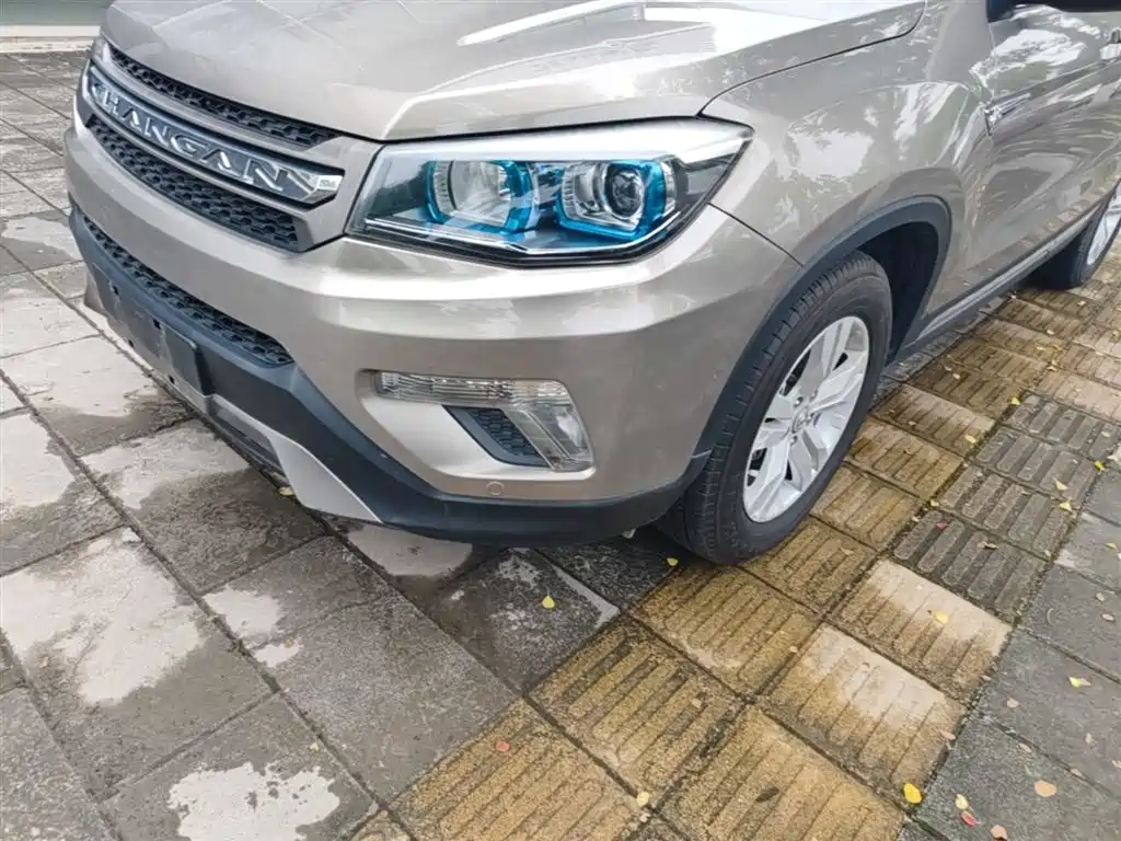 Changan CS75 2016 — фото 24