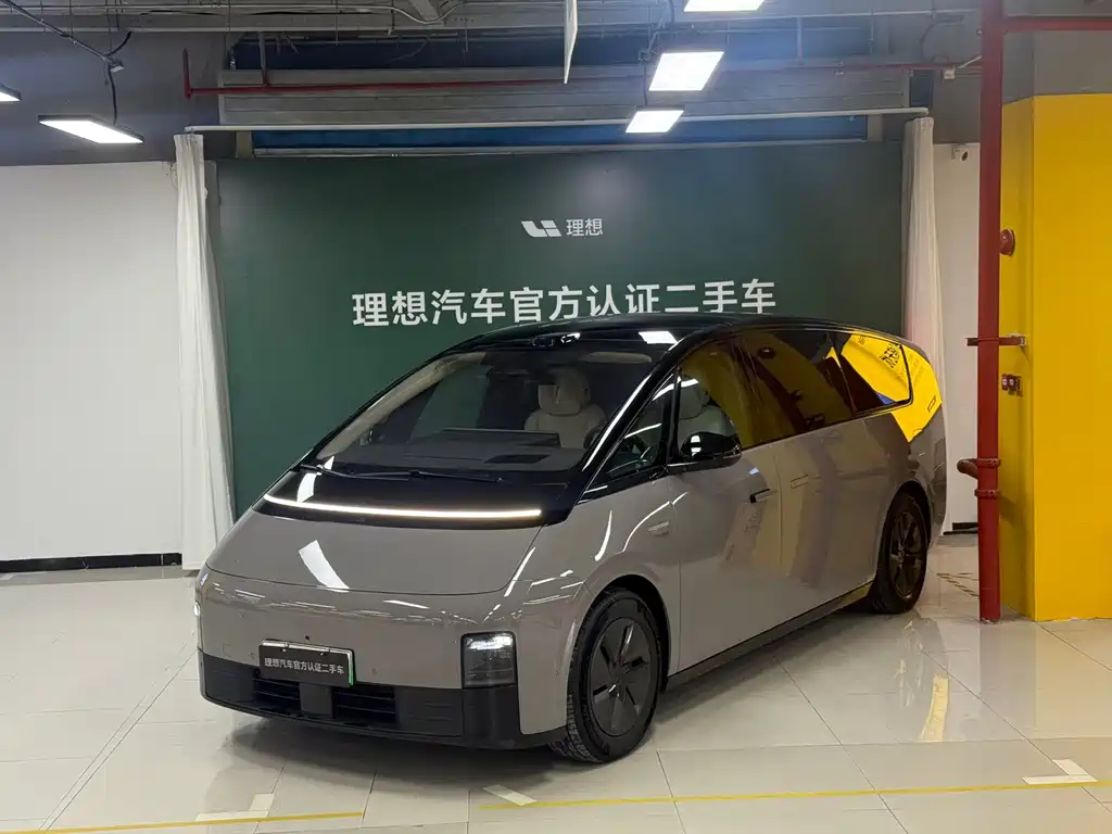Li Auto Li MEGA 2025
