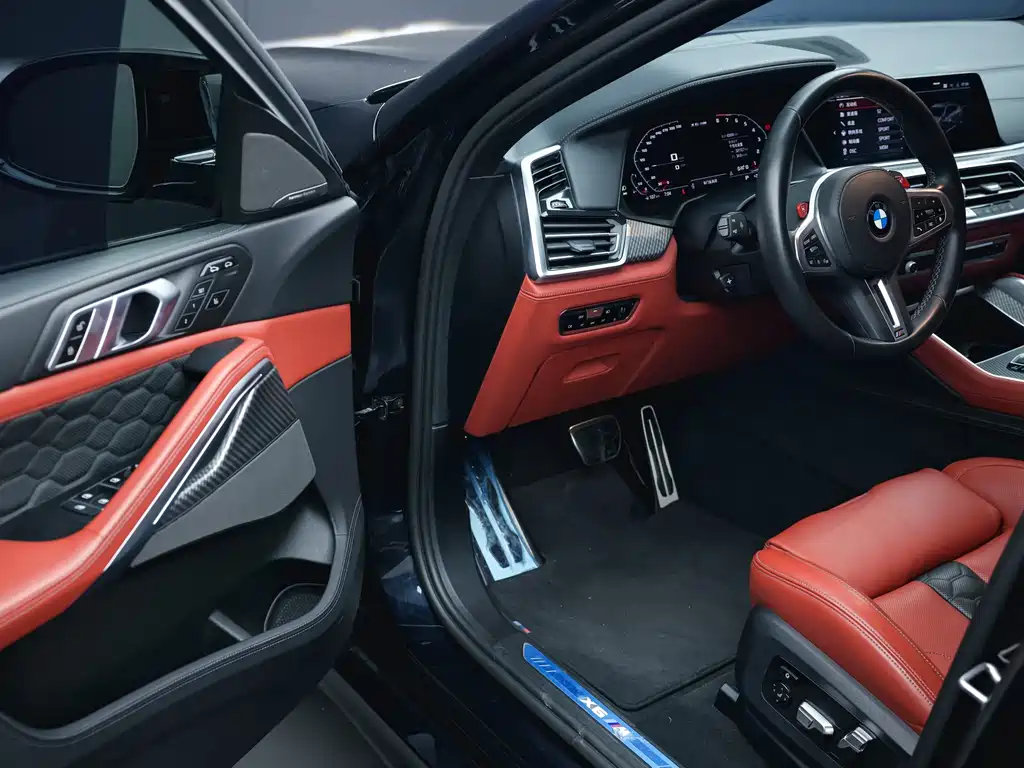 BMW X6 M 2020 — фото 12