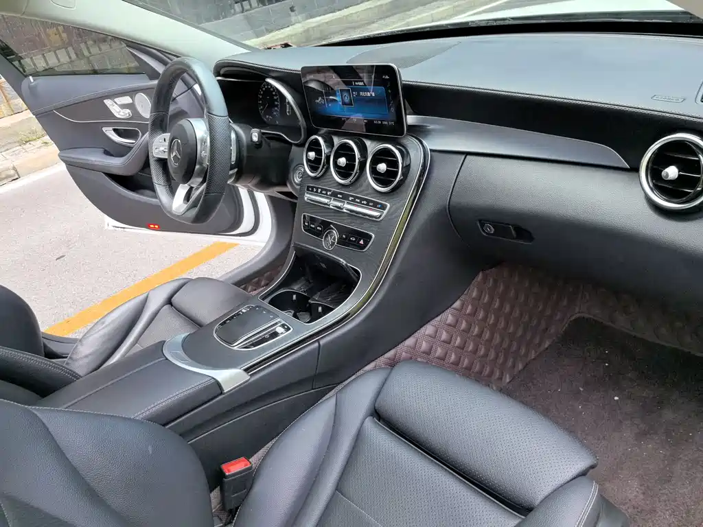 Mercedes-Benz C-Class 2021 — фото 12