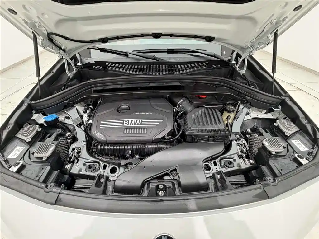 BMW X2 2023 — фото 18