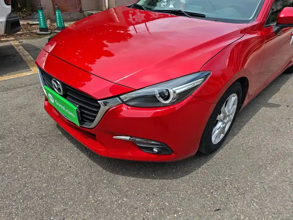 Mazda 3 Axela 2019 — фото 24