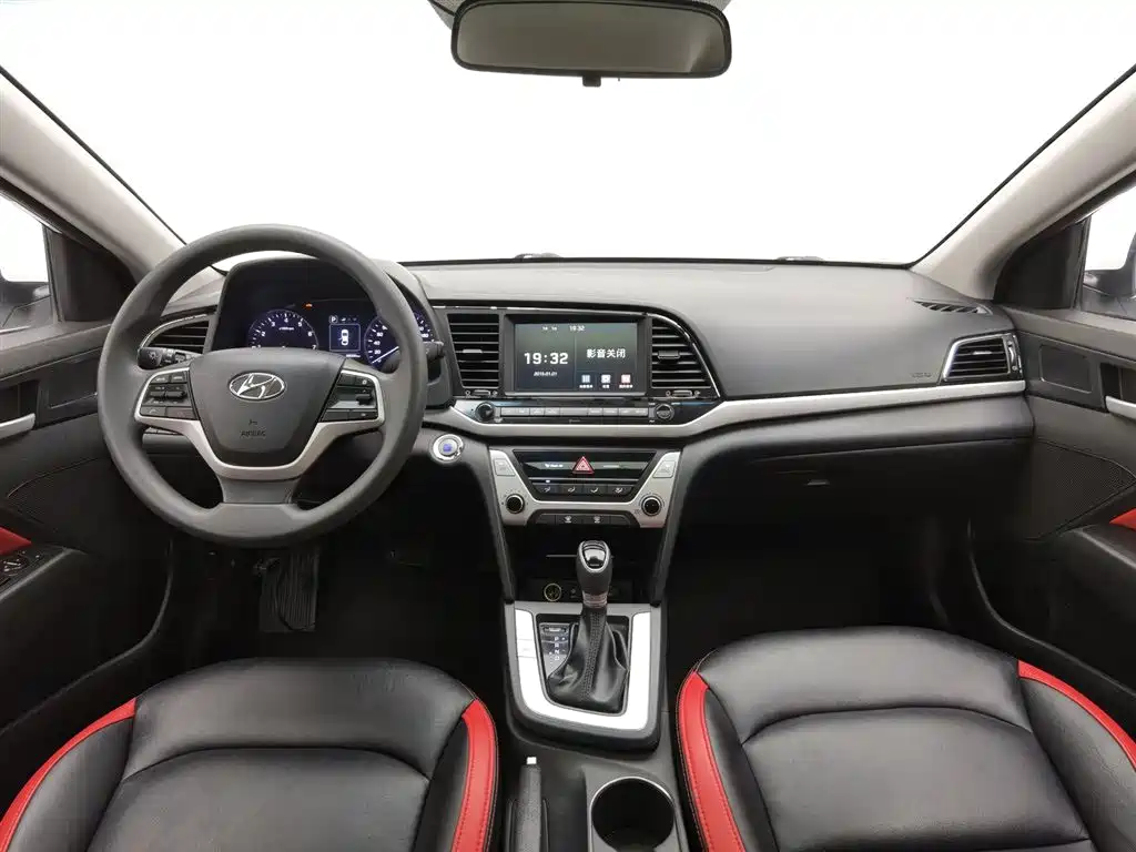 Hyundai Elantra 2017