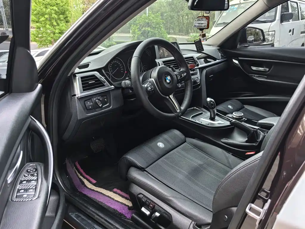 BMW 3 Series 2017 — фото 12