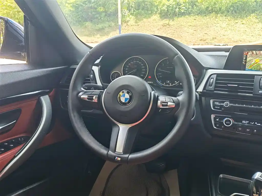 BMW 3 Series GT 2016 — фото 11